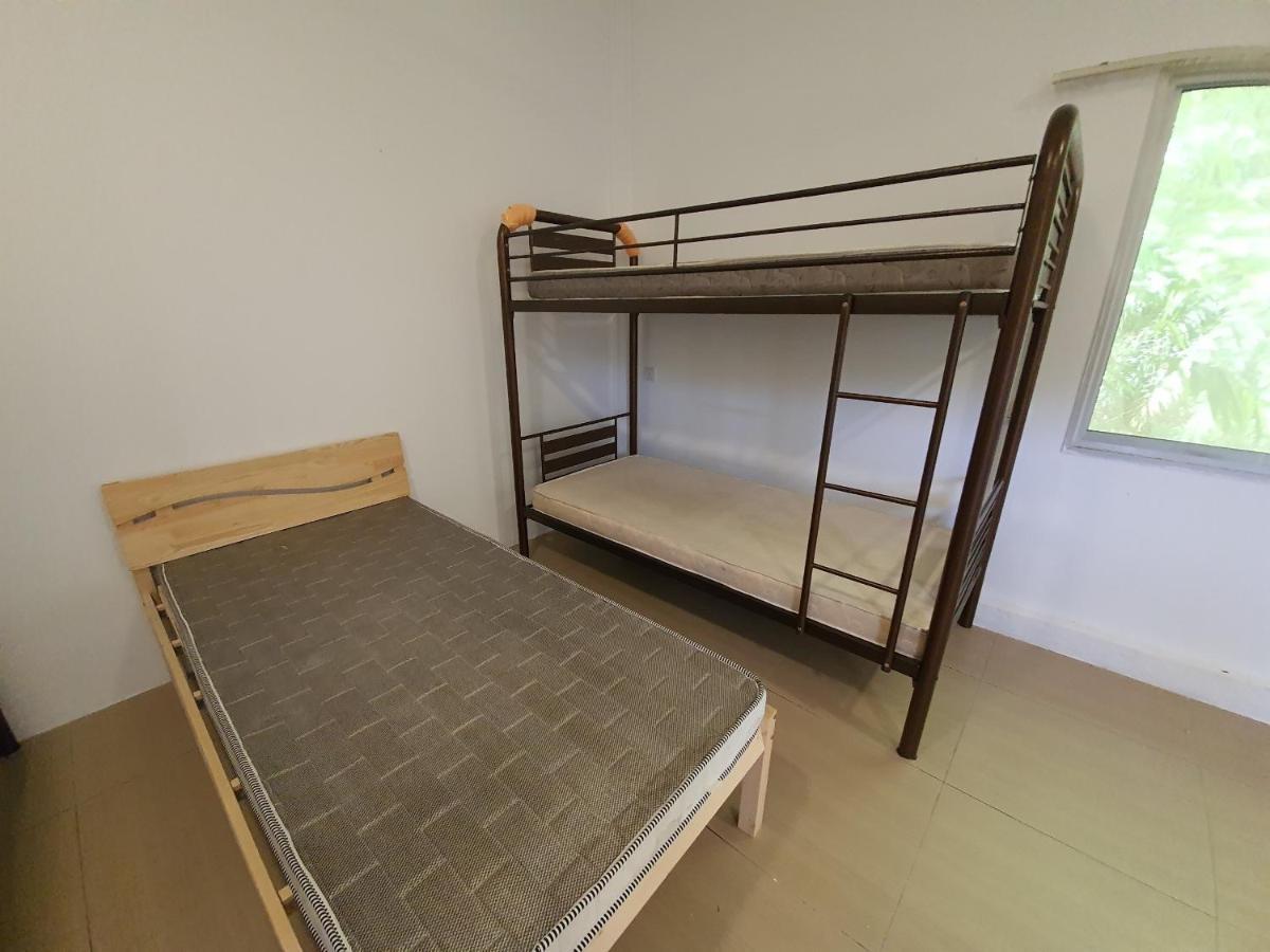 Spot On 90025 Sr Valley Hotel سِريمبان المظهر الخارجي الصورة